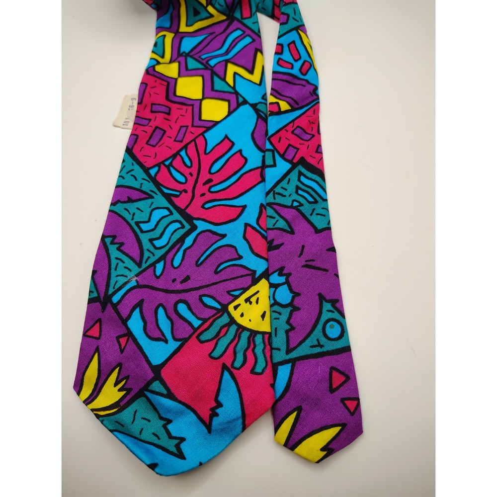NWT Hilo Hattie Made in Hawaii Mens 100% Silk Necktie Funky Abstract Tropical